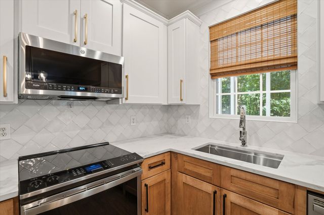 1152 Willoughby Lane, Mount Pleasant, SC 29466