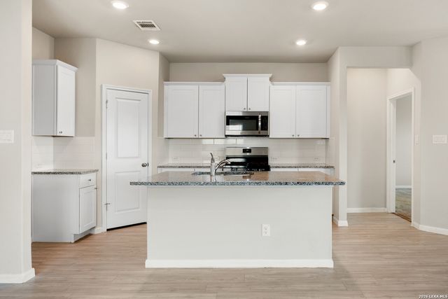 14011 Feed Park, San Antonio, TX 78252