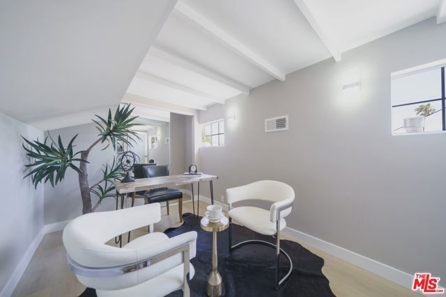 5628 Cleon Avenue, North Hollywood (los Angeles), CA 91601
