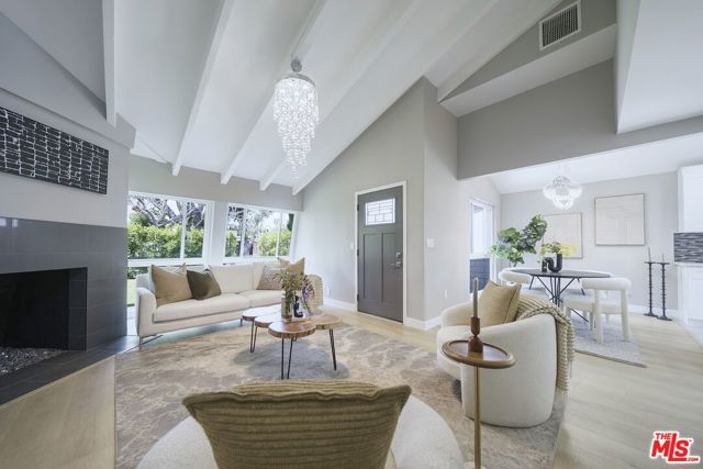 5628 Cleon Avenue, North Hollywood (los Angeles), CA 91601