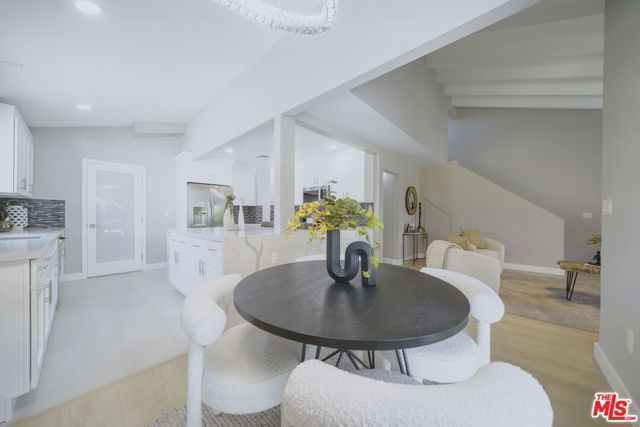 5628 Cleon Avenue, North Hollywood (los Angeles), CA 91601