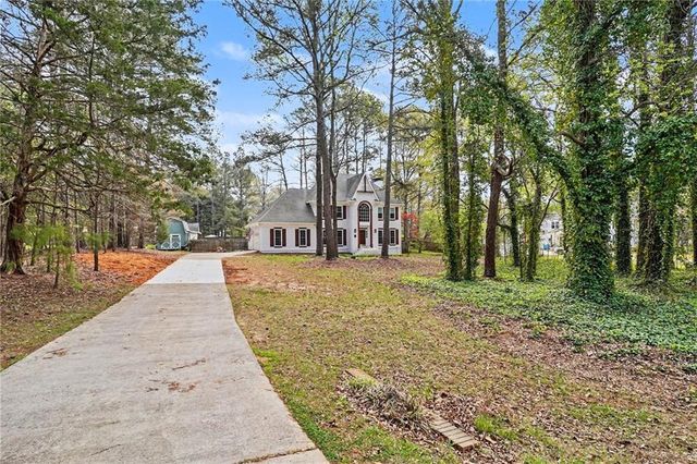 105 Tiffany Court, Locust Grove, GA 30248