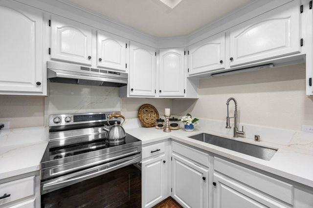 18 Gazania Ter, Fremont, CA 94536