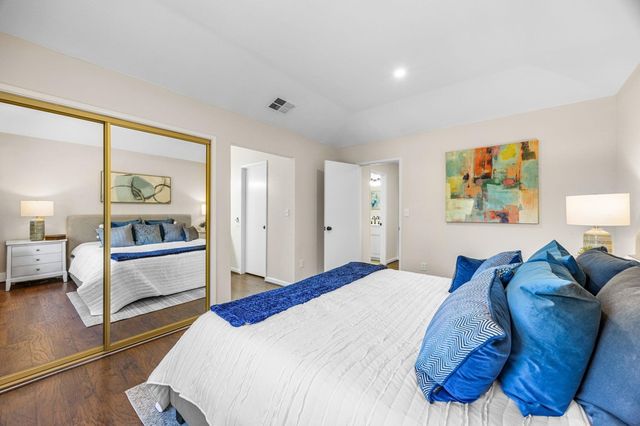 18 Gazania Ter, Fremont, CA 94536