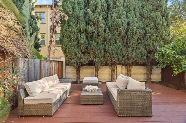 18 Gazania Ter, Fremont, CA 94536