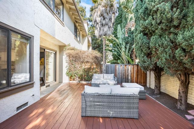 18 Gazania Ter, Fremont, CA 94536