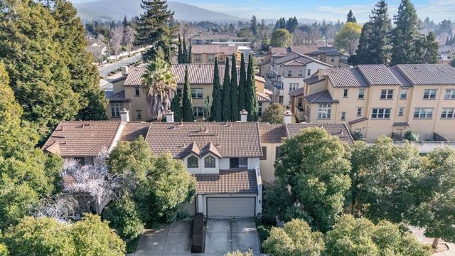 18 Gazania Ter, Fremont, CA 94536