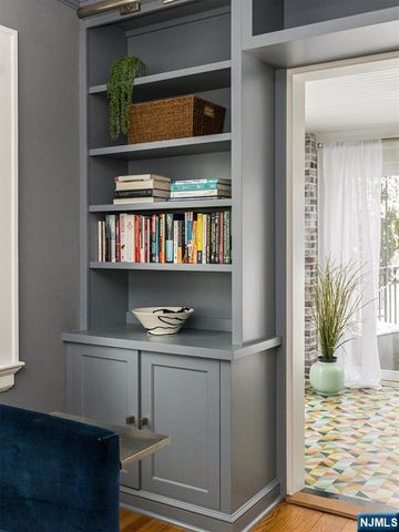 256 Forest Avenue, Glen Ridge, NJ 07028