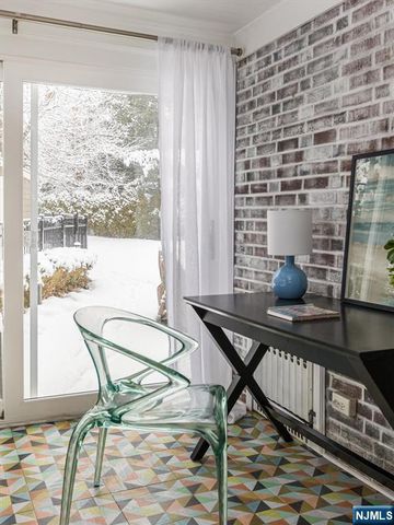 256 Forest Avenue, Glen Ridge, NJ 07028