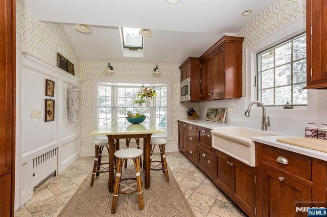 256 Forest Avenue, Glen Ridge, NJ 07028