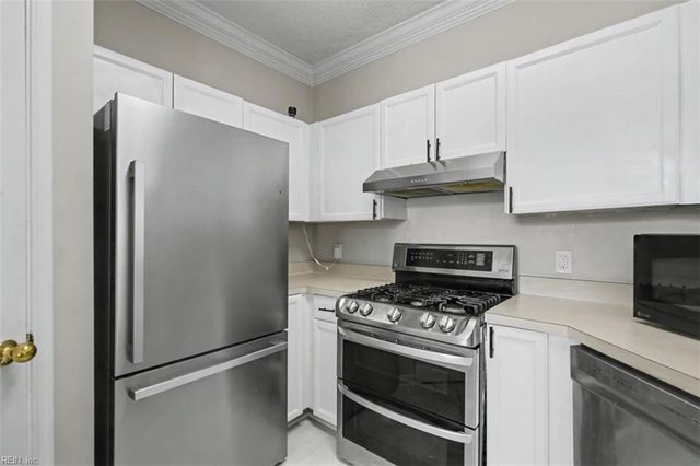 803 Newday CT, Newport News, VA 23602