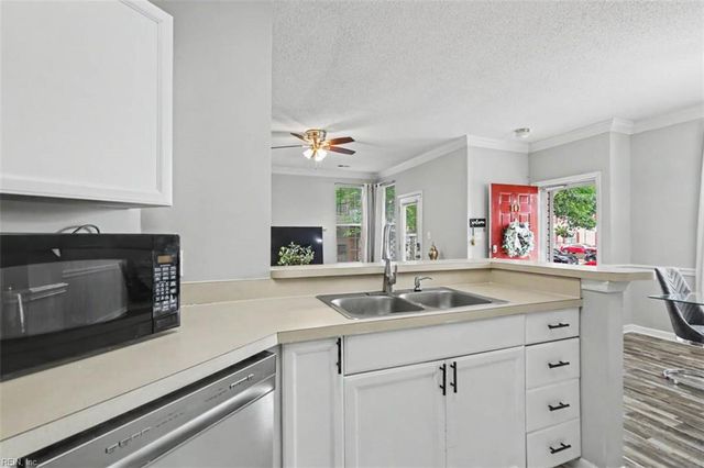 803 Newday CT, Newport News, VA 23602