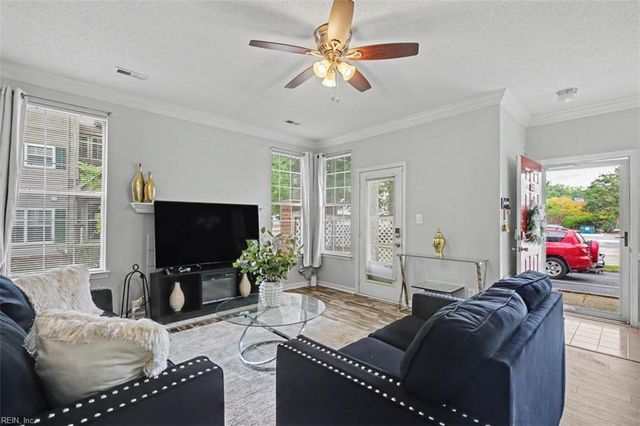803 Newday CT, Newport News, VA 23602