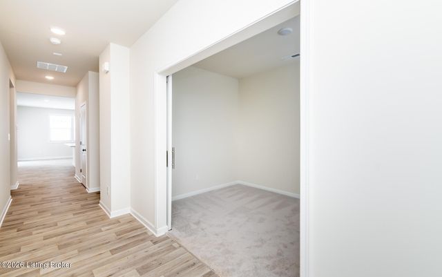 16903 Aiken Ridge Cir, Louisville, KY 40245