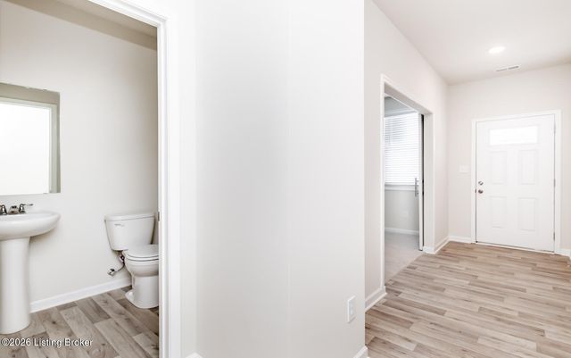 16903 Aiken Ridge Cir, Louisville, KY 40245