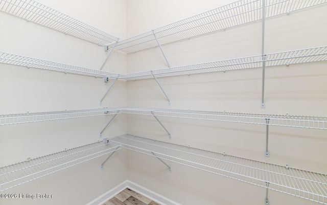 16903 Aiken Ridge Cir, Louisville, KY 40245