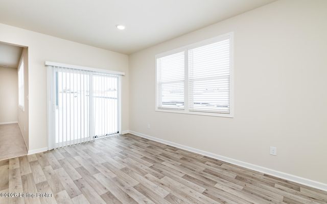 16903 Aiken Ridge Cir, Louisville, KY 40245