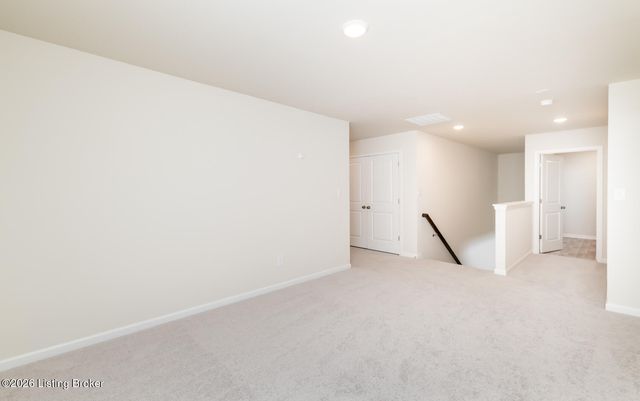 16903 Aiken Ridge Cir, Louisville, KY 40245