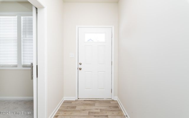 16903 Aiken Ridge Cir, Louisville, KY 40245