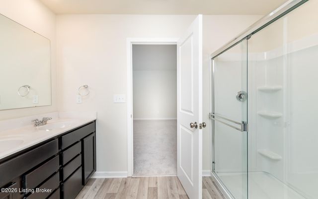 16903 Aiken Ridge Cir, Louisville, KY 40245