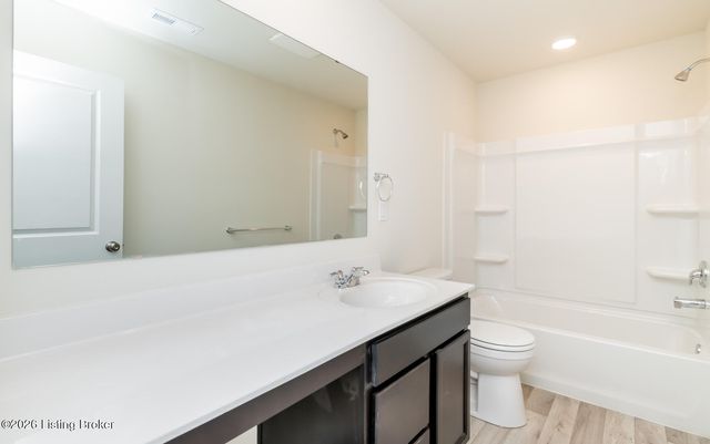 16903 Aiken Ridge Cir, Louisville, KY 40245