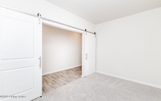 16903 Aiken Ridge Cir, Louisville, KY 40245