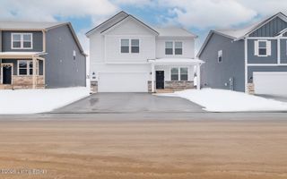 16903 Aiken Ridge Cir, Louisville, KY 40245