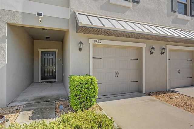9706 PEMBROOKE PINES DRIVE, Sun City Center, FL 33573