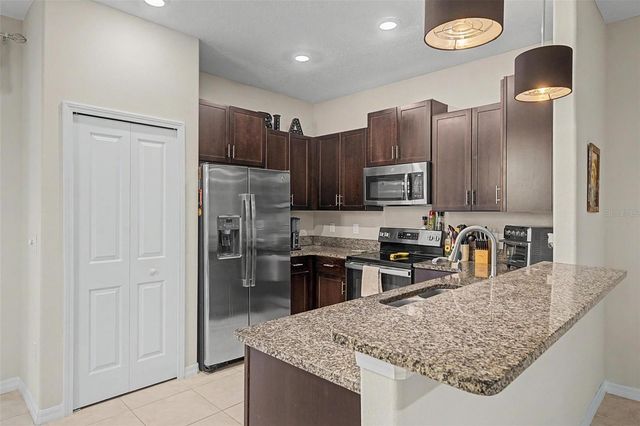 9706 PEMBROOKE PINES DRIVE, Sun City Center, FL 33573