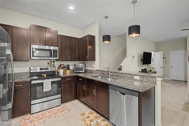 9706 PEMBROOKE PINES DRIVE, Sun City Center, FL 33573