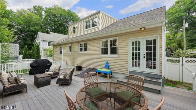 211 Cranford Ave, Cranford Twp., NJ 07016