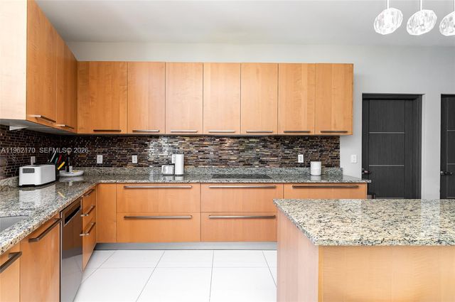 15901 Collins Ave 4106, Sunny Isles Beach, FL 33160