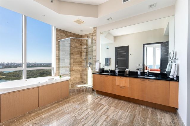 15901 Collins Ave 4106, Sunny Isles Beach, FL 33160