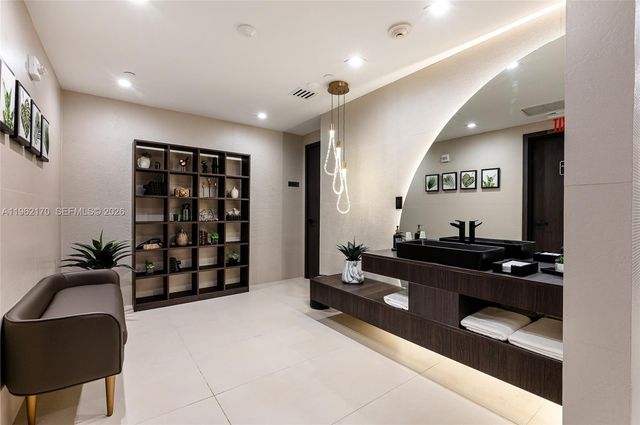 15901 Collins Ave 4106, Sunny Isles Beach, FL 33160