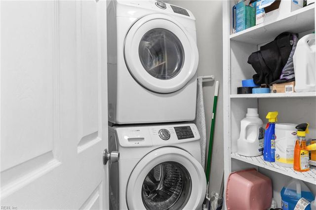 815 Avatar DR, Virginia Beach, VA 23454