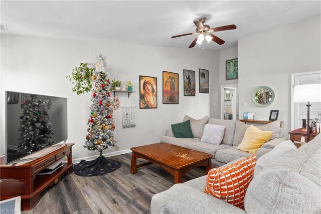 815 Avatar DR, Virginia Beach, VA 23454