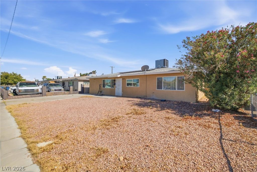 1201 Leonard Avenue, Las Vegas, NV 89106 — photo 4