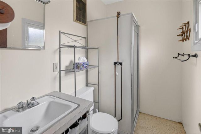 466 WASH CROSS PENN, Titusville, NJ 08560