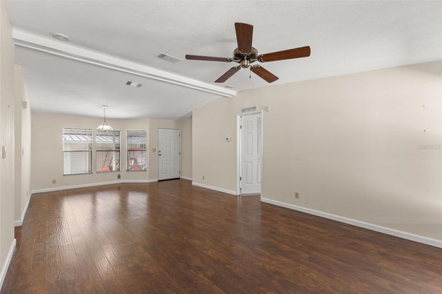 7113 MOUNT PINEY ROAD NE 719, St Petersburg, FL 33702