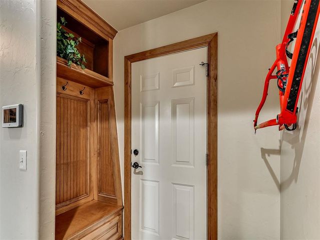 408 Mohawk Trail, Edmond, OK 73003