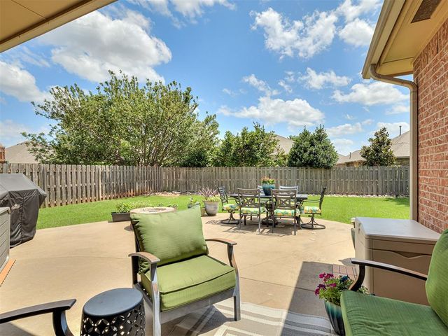 408 Mohawk Trail, Edmond, OK 73003