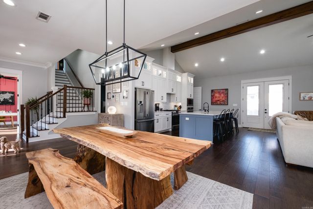 200 Pine Valley Road, Little Rock, AR 72207