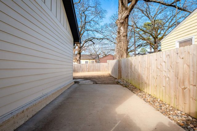 200 Pine Valley Road, Little Rock, AR 72207