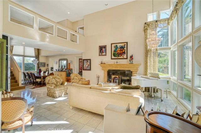23201 Park Corniche, Calabasas, CA 91302