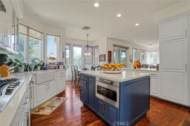 23201 Park Corniche, Calabasas, CA 91302