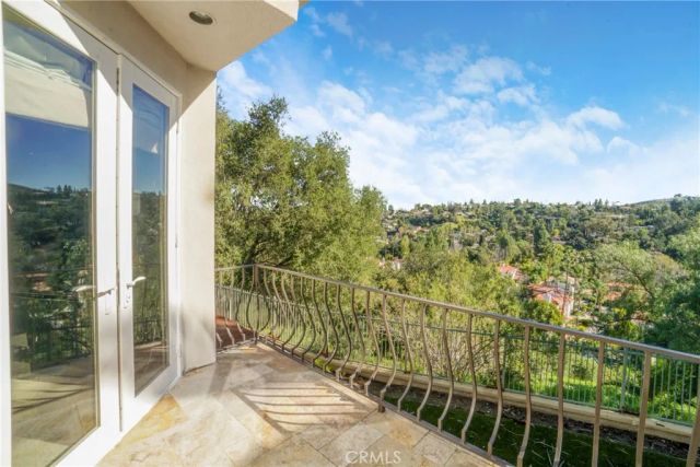 23201 Park Corniche, Calabasas, CA 91302