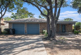 1004 Lena Street, Cleburne, TX 76033