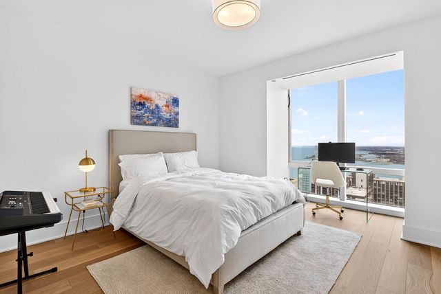 363 E Wacker Drive 3709, Chicago, IL 60601