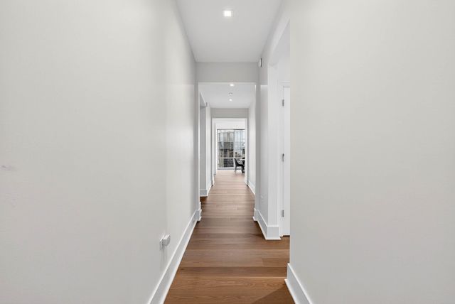 363 E Wacker Drive 3709, Chicago, IL 60601