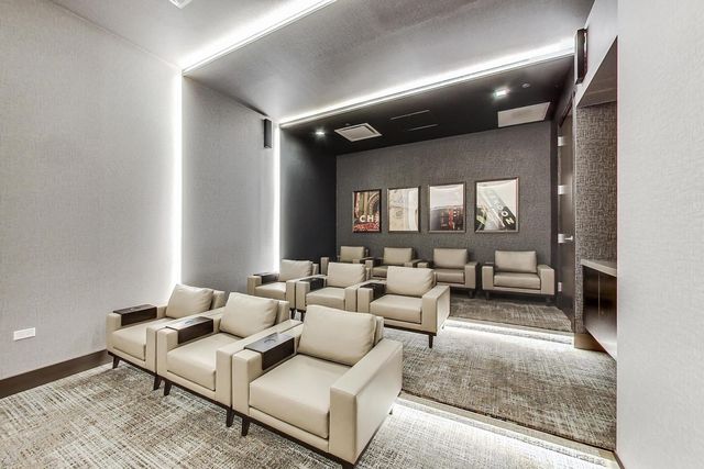 363 E Wacker Drive 3709, Chicago, IL 60601